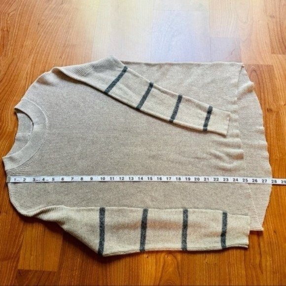American Eagle Beige Striped Oversized Sweater XS - Picture 7 of 7